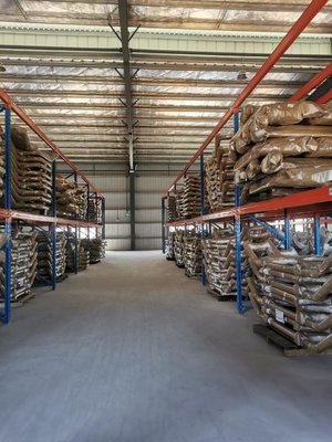 Dongsui Fabrikası Klasik Güçlü Kuzey Amerika Fabrikası Orijinal Fiyat Yeni Şekillendirilmiş Yarım Kamyon Bumper Geyik Korumaları Kargo Uçağı Cascadia Volvo Uluslararası Prostar Kenworth Peterbilt Mack Pinnacle