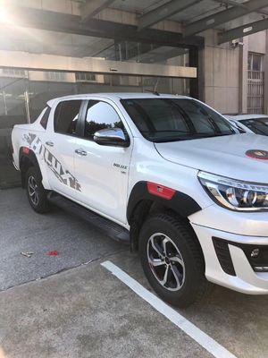 Toyota Hilux Revo 2016-2019 ve 2021 için Kamyon Çamurluk Fişekleri