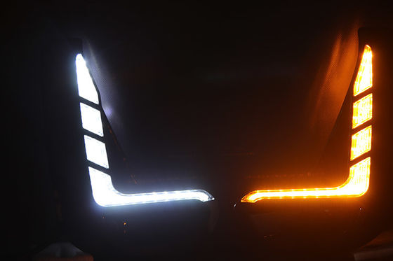 Toyota Hilux Revo 2021 için 2021 Yüksek Parlaklıkta Led Gündüz Çalışan Işık sis lambası