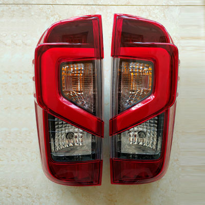 Nissan Navara 2021 Için LED Parlaklık Araba Kuyruk Lambası Pick Up Oto Arka Aksesuarları